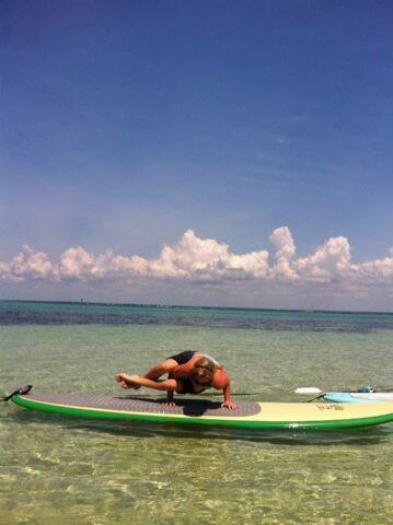 figure 8 on paddle board