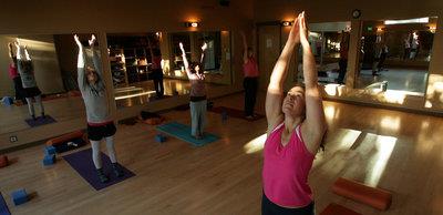 Infinite Yoga: Vinyasa Class