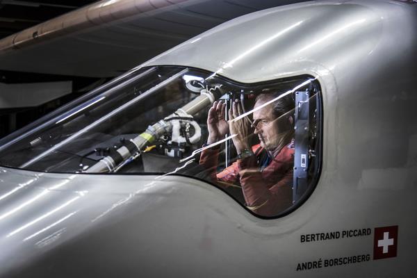 09_2014_10_29_AB_Night_in_the_Cockpit_Pizzolante_-05714(1)