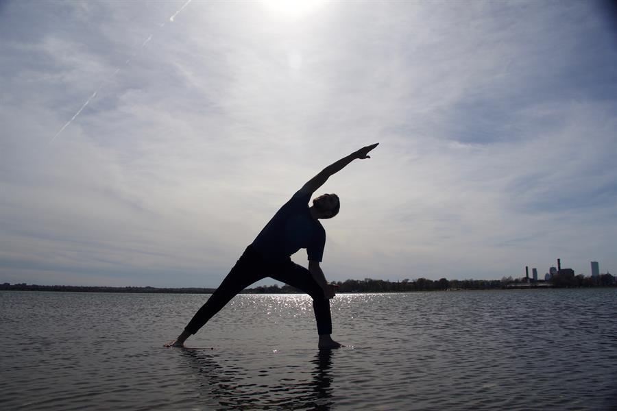 Side angle on the water